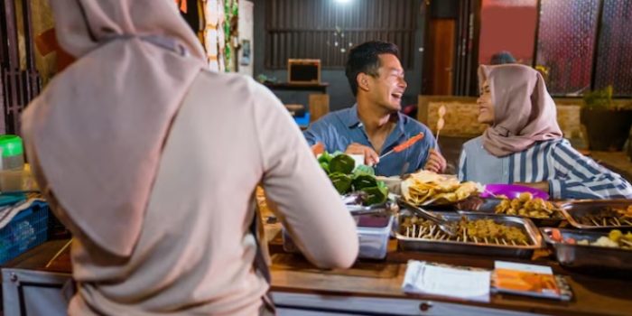 4 Tempat Kulineran Malam